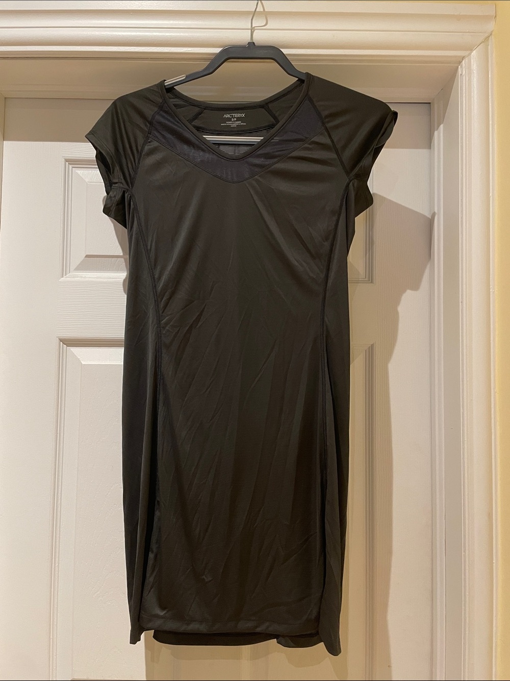 Arc'teryx Black Althleisure Active Eurosummer Urban Dress